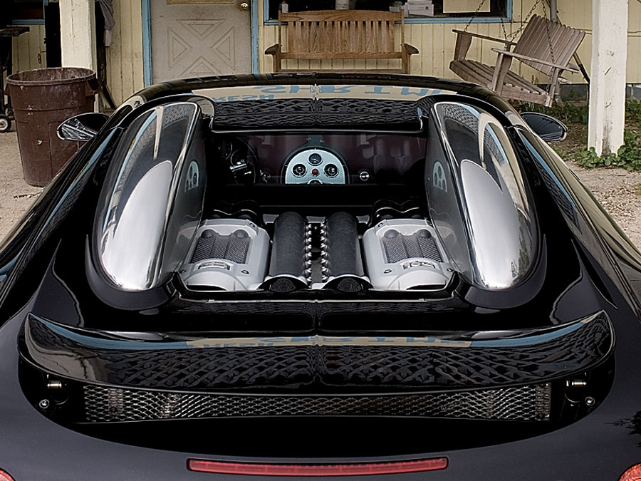 0606_x+2007_bugatti_veyron+rear_glass.jpg